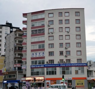 Yuksel Fidanci ve Saray Apartments